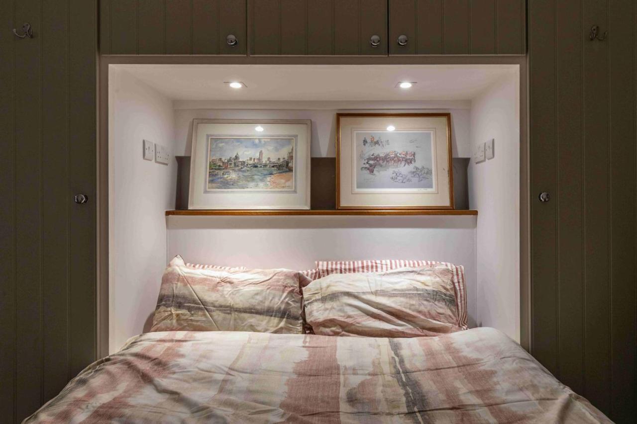 Shared Guest House 5 Mins Walk From Vauxhall And Nine Elms Station With Off-Site Parking Near Us Embassy ロンドン エクステリア 写真